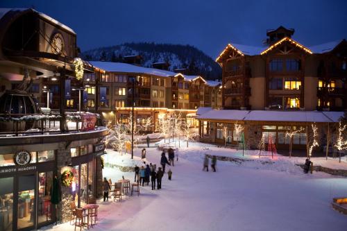 Mammoth Lakes Hotels