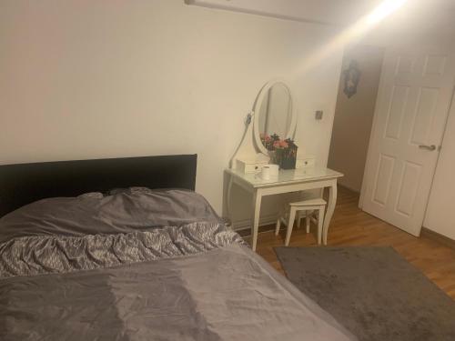 Remarkable 2-Bed Apartment in Nottingham