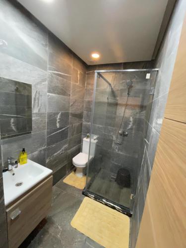 Baño, Bel Appartement à AMWAJ Sidi rahal (Bel Appartement a AMWAJ Sidi rahal) in Sidi Rahal