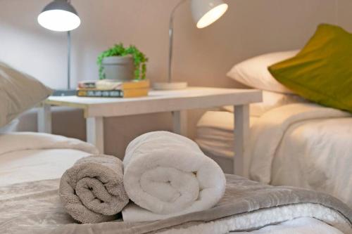 Horizon Bay 205 Self-catering Beachfront APT by HMH - Tap to explore photos