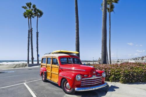 Newport Beach Hotel - 편의 시설/서비스