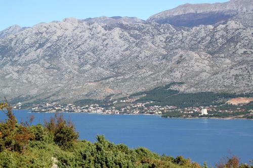 Apartments with a parking space Starigrad, Paklenica - 12939