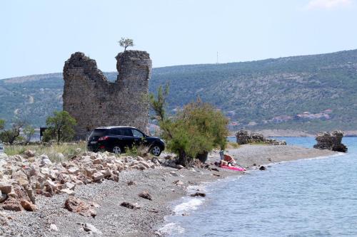 Apartments with a parking space Starigrad, Paklenica - 12939