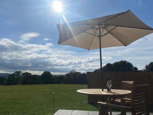 B&B Ruthin - Vale View Glamping - Bed and Breakfast Ruthin