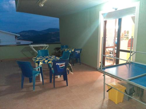 Balcony/terrace, Casa vacanza Colle Renazzo con terrazzo in collina 15 min. dal mare in Mafalda