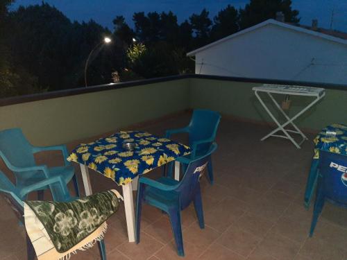 Casa vacanza Colle Renazzo con terrazzo in collina 15 min. dal mare