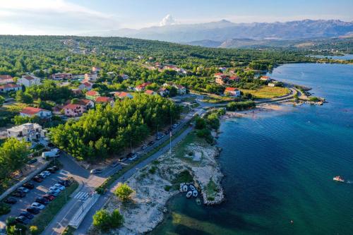 Luxury villa with a swimming pool Pridraga - Cuskijas, Novigrad - 19461