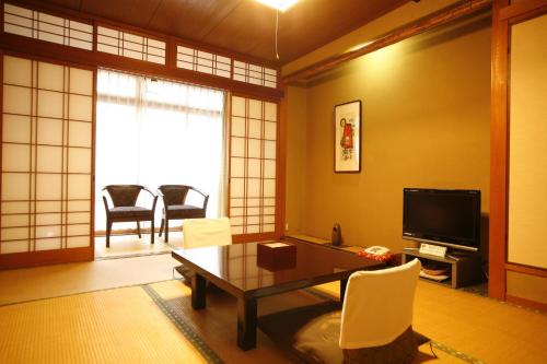 Japanese-Style Twin Room with Shared Bathroom - Annex - Non-Smoking