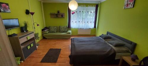 Greenapartman, Budapešť