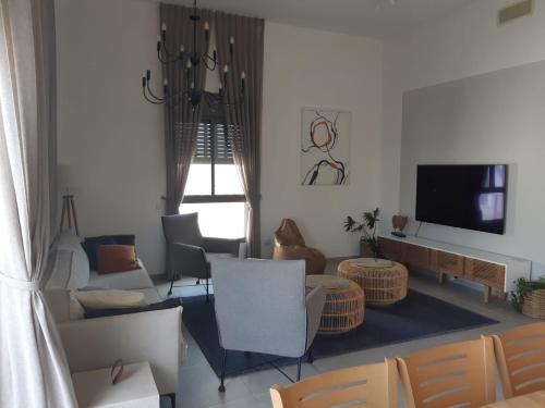 Oprema, A designed penthouse- Paradise by the sea in Nahariya