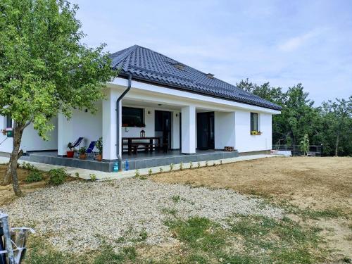 Ieeja, Casa Carolina in Carbunari