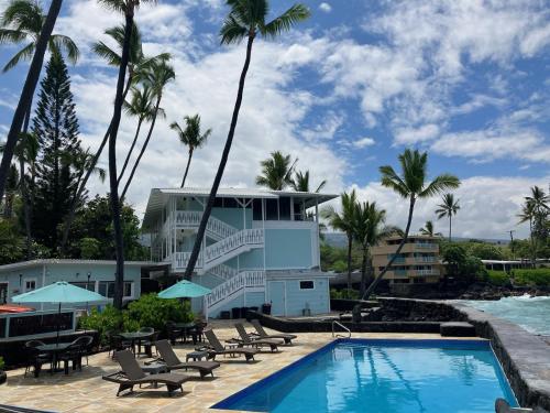 Kona Tiki Hotel