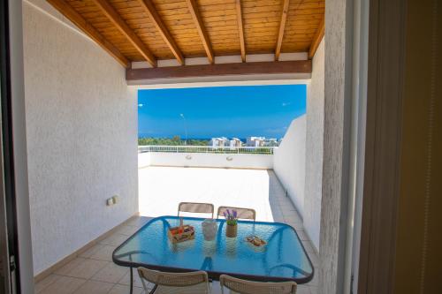 Panayia Sea View Apts