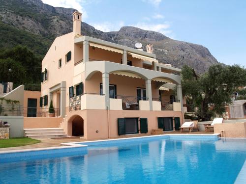 Villa Iris, Barbati