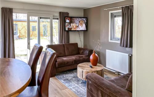  Amazing Home In Oosterwolde With Wifi in Oosterwolde