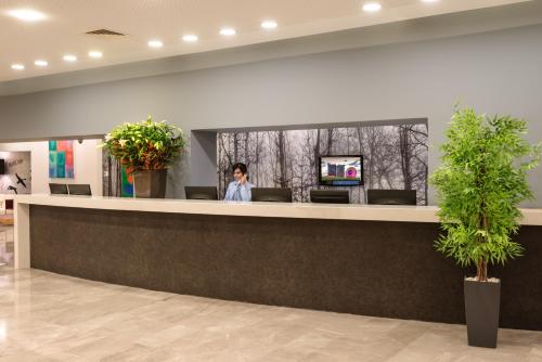 Lobby, Leonardo Plaza Ashdod in Ashdod