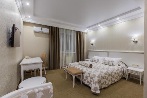 Elegant Hotel - image 6
