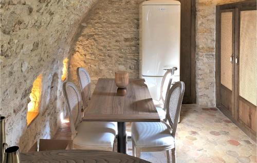 Balkons/terase, 3 Bedroom Beautiful Home In Saint-Cyr-En-Arthies in Magny-en-Vexin