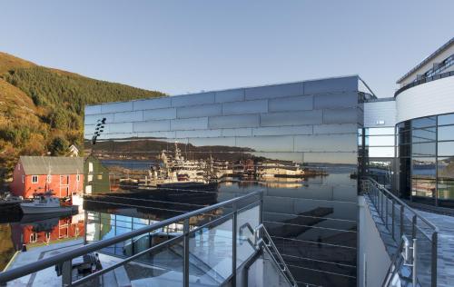 Thon Hotel Fosnavåg - image 6