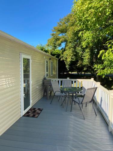 Tranquil Retreat at River Valley Country Park in Sancreed