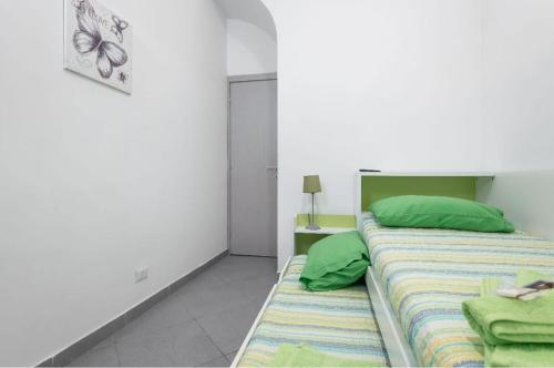 Trastevere rome's heart charming & cozy appartment, Rom (Foto 8)