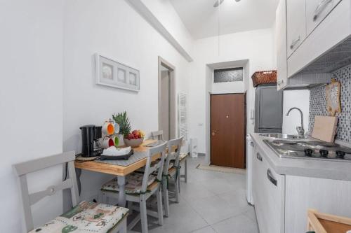 Trastevere rome's heart charming & cozy appartment, Rom (Foto 10)