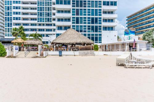 Ocean Beach Condo 3BR On the Sand 811 in Fort Lauderdale, USA