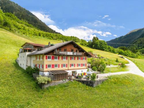 Gästehaus Walch II - Apartment - Langen am Arlberg