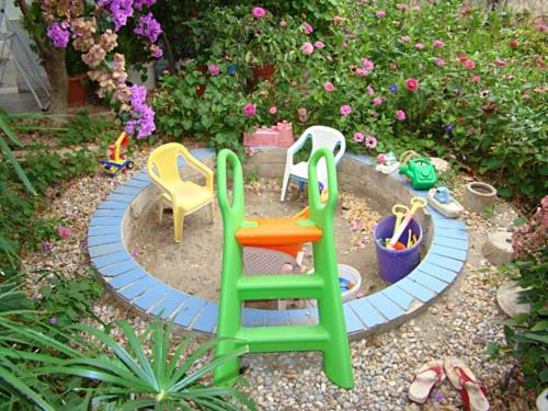 Family friendly seaside apartments Arbanija Ciovo - 5220 - image 8