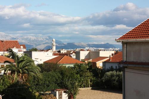 Apartments with a parking space Kastel Stafilic Kastela - 5219 - image 13