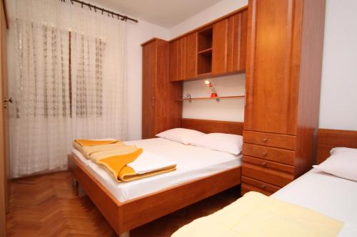 Apartments by the sea Seline Paklenica - 6544 - image 13