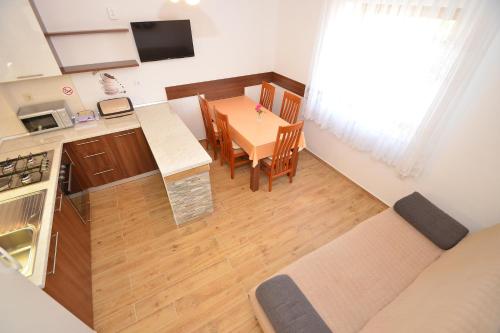 Apartments by the sea Seline Paklenica - 6544 - image 3