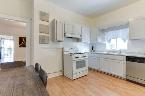 5 Bedroom Koreatown Charmer near DTLA, Los Angeles (fotografie 10)