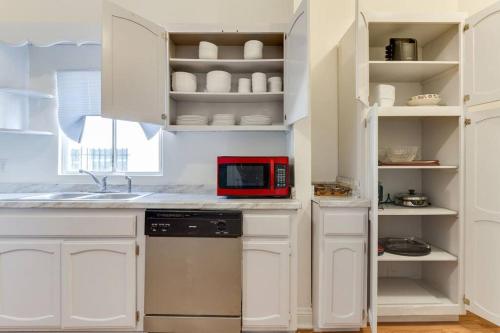 5 Bedroom Koreatown Charmer near DTLA, Los Angeles (fotografie 8)