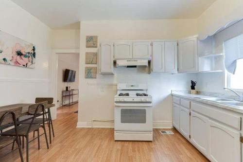 5 Bedroom Koreatown Charmer near DTLA, Los Angeles (fotografie 9)