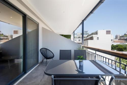 Mood Athens Luxury Apartments and Suites 3