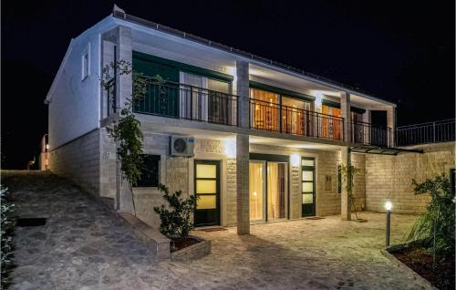 Zunanjost, Beautiful Home In Kastel Luksic in Kaštel Lukšič