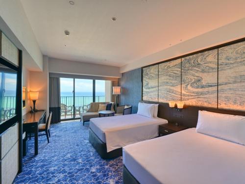 Deluxe Twin room in Ryukyu Hotel & Resort Nashiro Beach