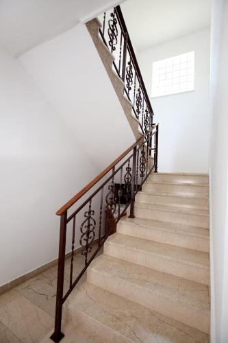 Apartment Vinisce 4892b - image 3