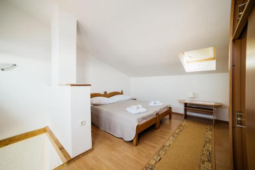Two-Bedroom Apartment with Terrace and Sea View image 10