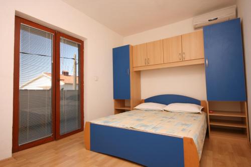 Apartment Starigrad 6606b - image 5