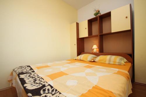 Apartment Starigrad 6587b - image 7