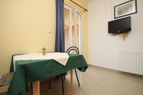 Apartment Starigrad 6587b - image 13