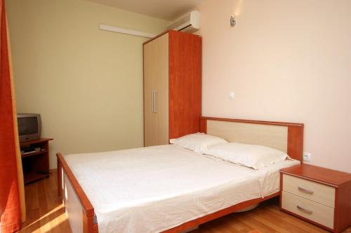 Studio with Terrace and Sea View image 8