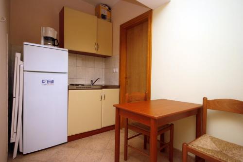 Studio with Terrace and Sea View image 3