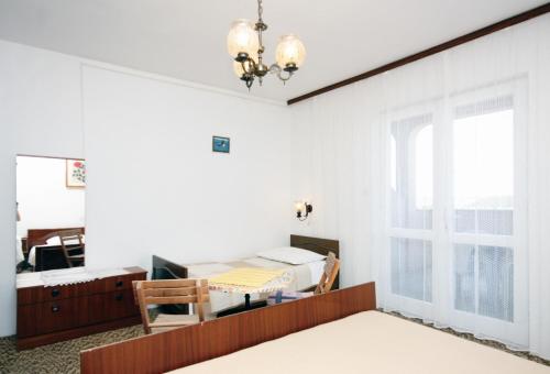 Triple Room Barbat 5070e