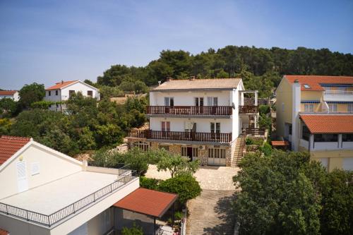  Twin Room Tisno 5128a in Tisno