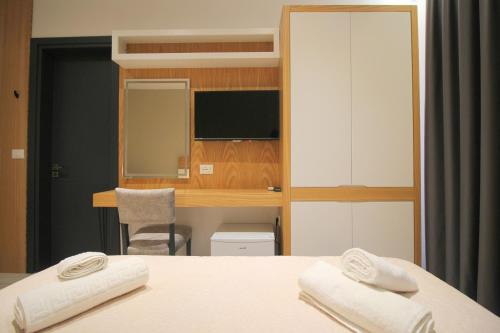 Family Room with Sea View image 5