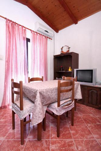 設施, Apartments by the sea Sucuraj, Hvar - 6732 in 蘇秋拉