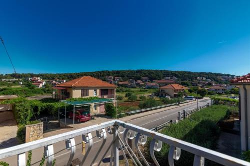 Kilátás, Apartments and rooms with parking space Jelsa, Hvar - 4028 in Jelza